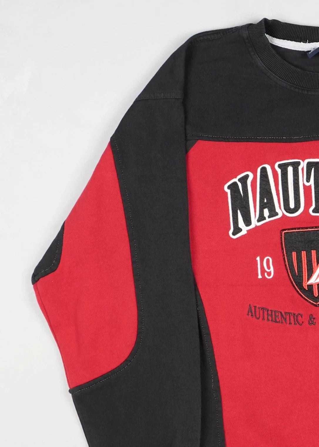 Nautica - Sweatshirt (L) Left