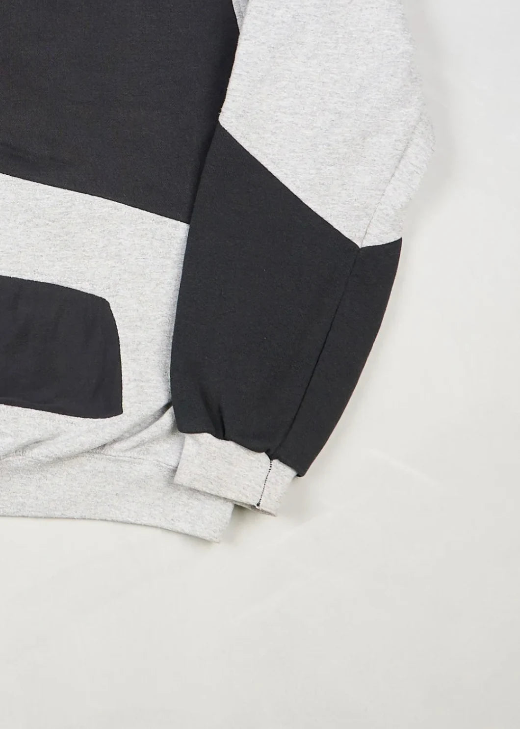 Nike - Sweatshirt (M) Bottom Right