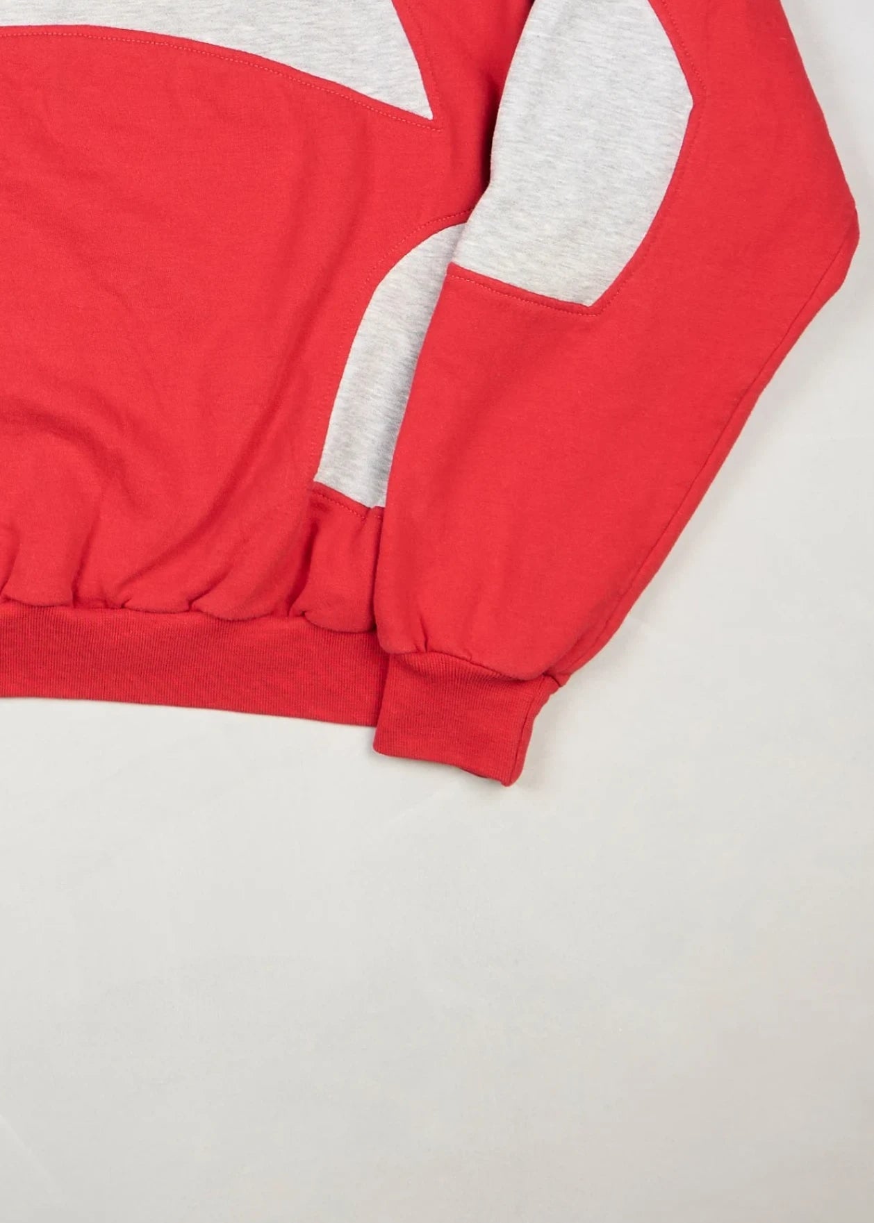 Adidas - Sweatshirt (XL) Bottom Right