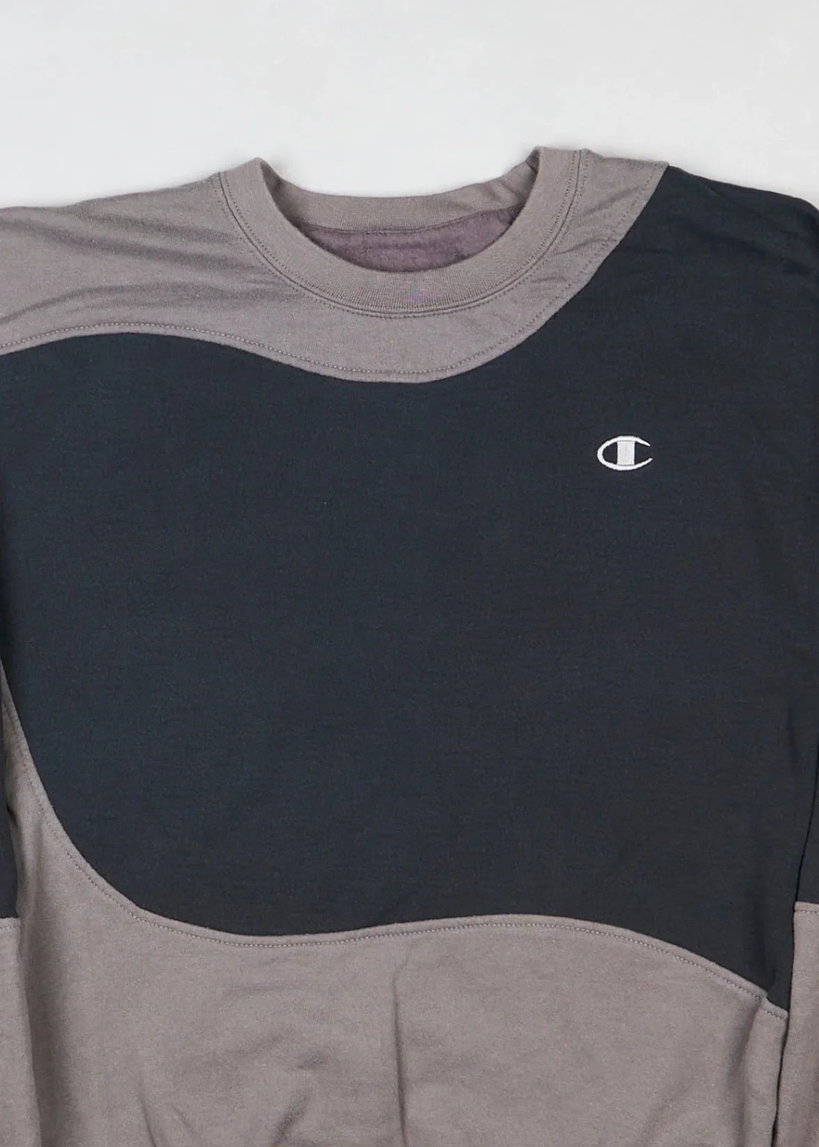 Champion - Sweatshirt (L) Center