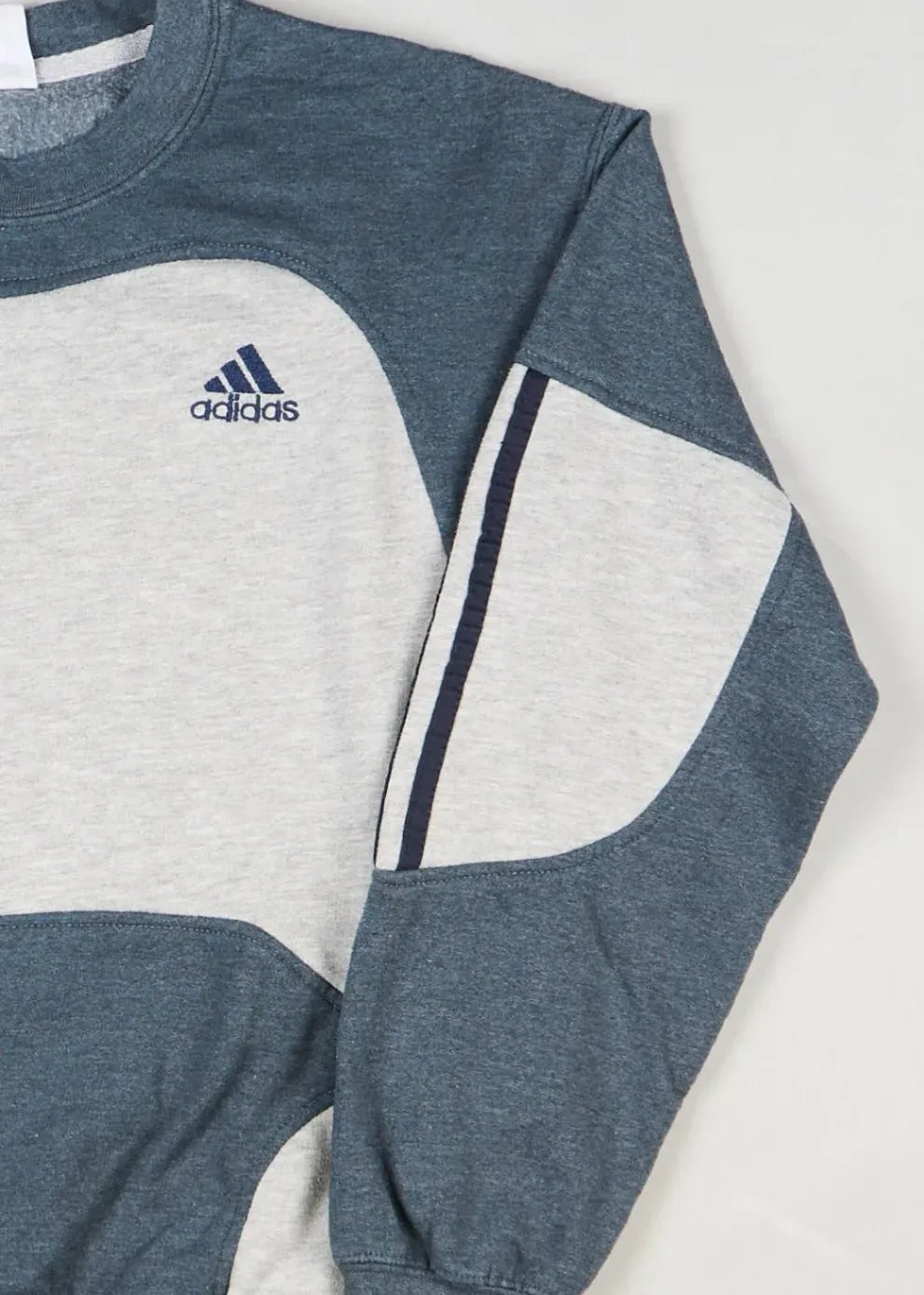 Adidas - Sweatshirt (L) Right