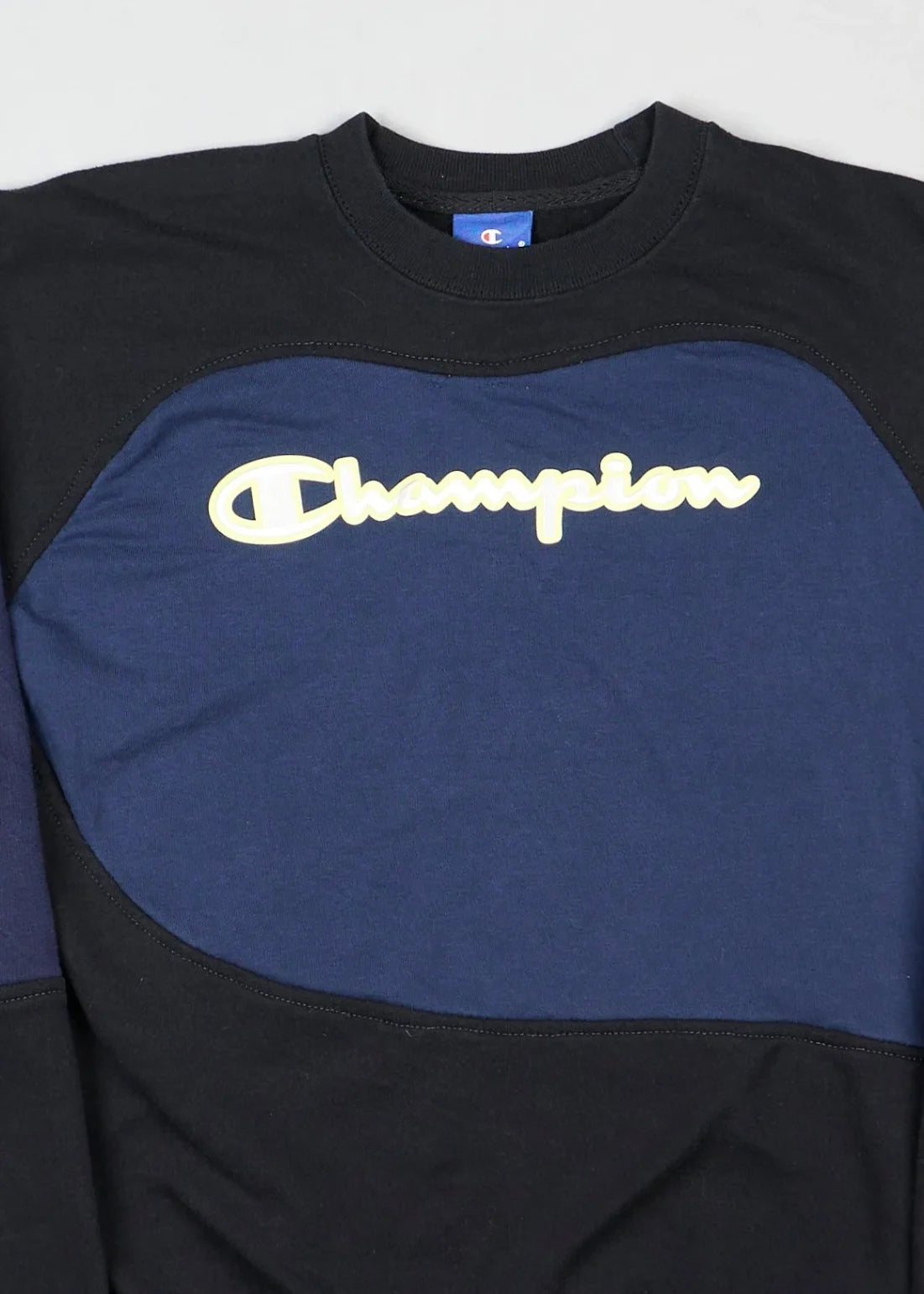 Champion - Sweatshirt (L) Center