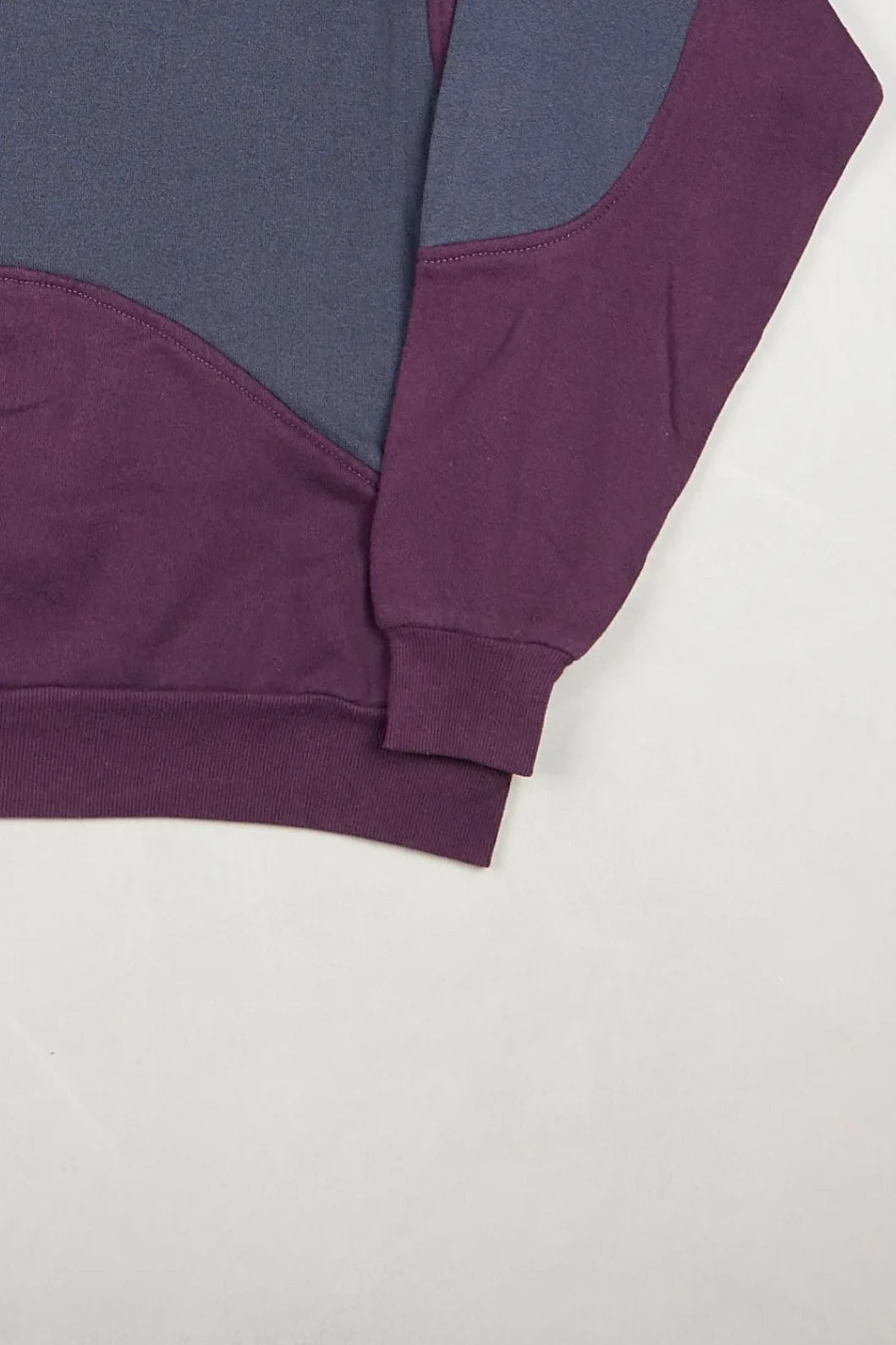 Champion - Sweatshirt (M) Bottom Right