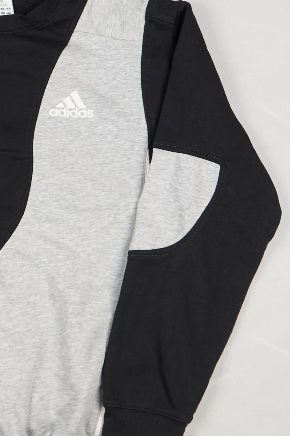 Adidas - Sweatshirt (M) Right