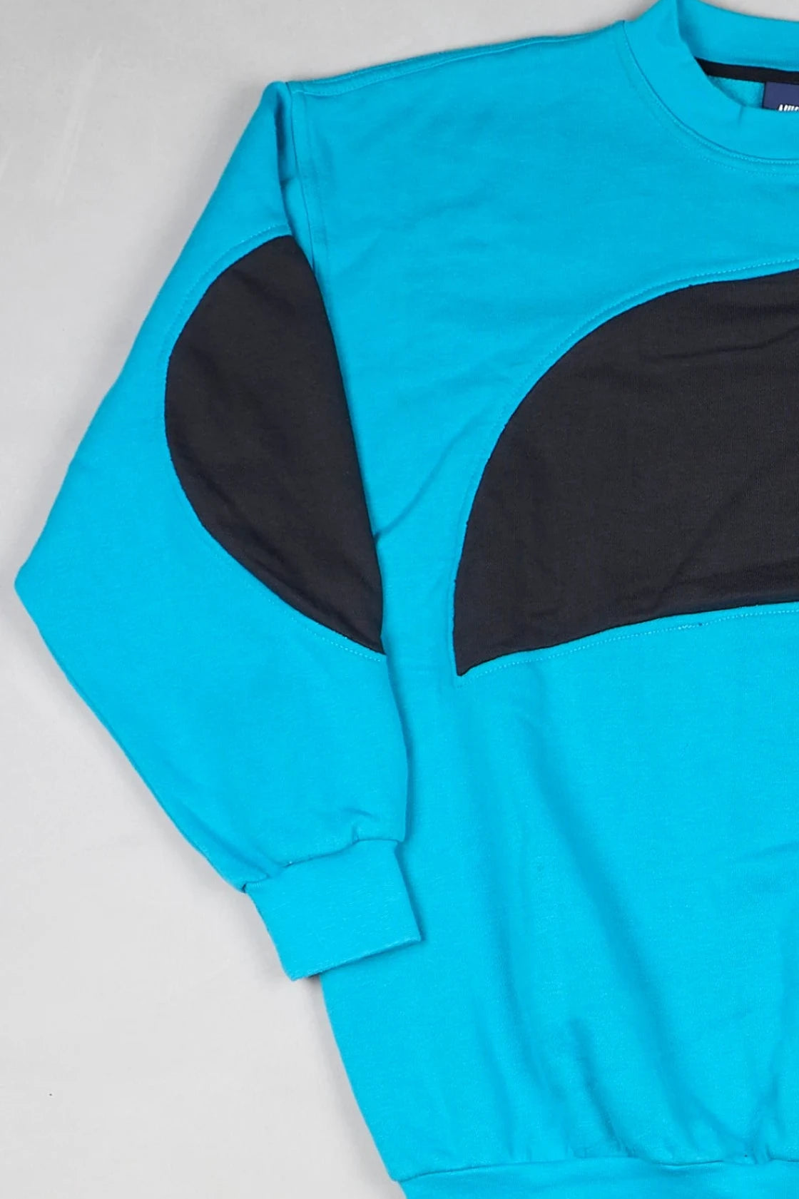 Nike - Renewed Sweatshirt (M) Left