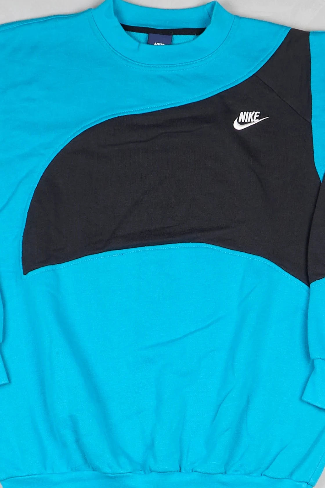 Nike - Renewed Sweatshirt (M) Center