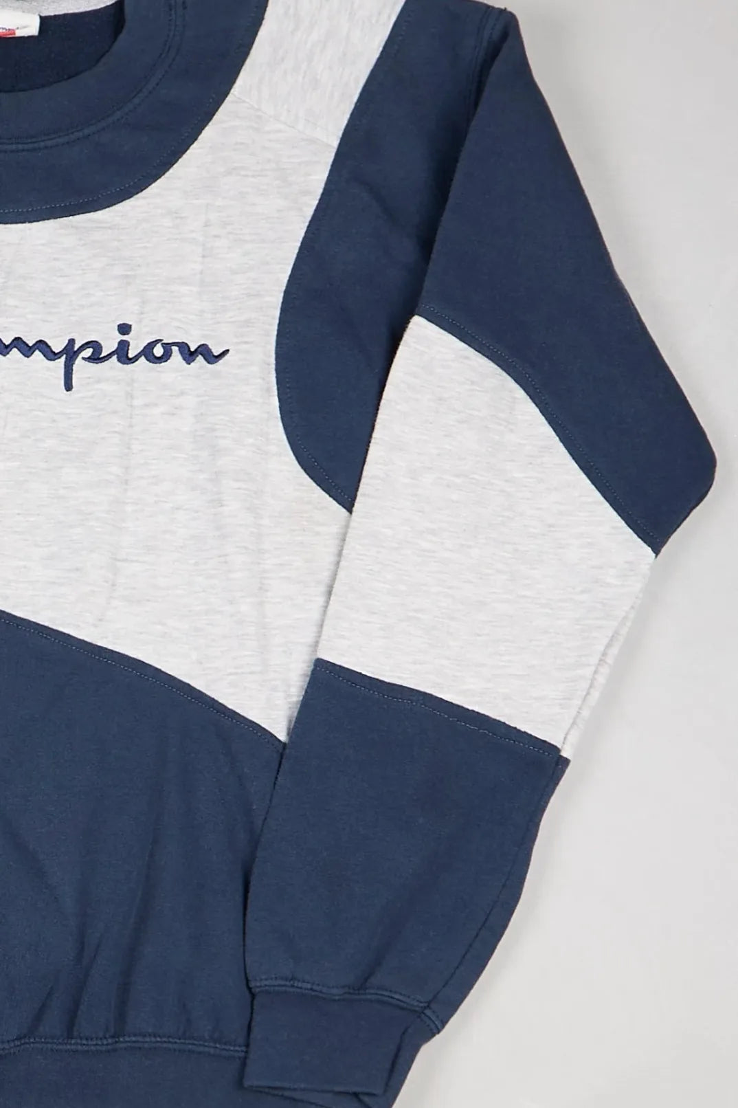 Champion - Renewed Sweatshirt (L) Right