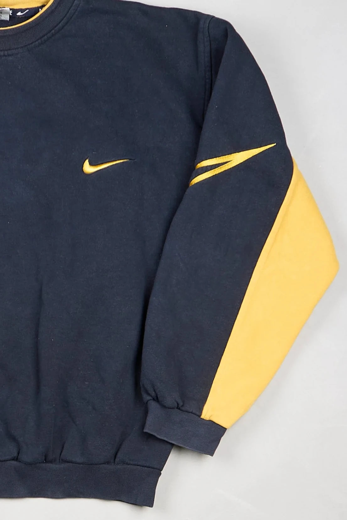 Nike - Sweatshirt (L) Right