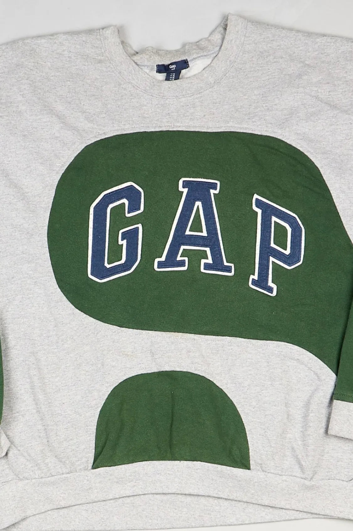 GAP - Sweatshirt (L) Center