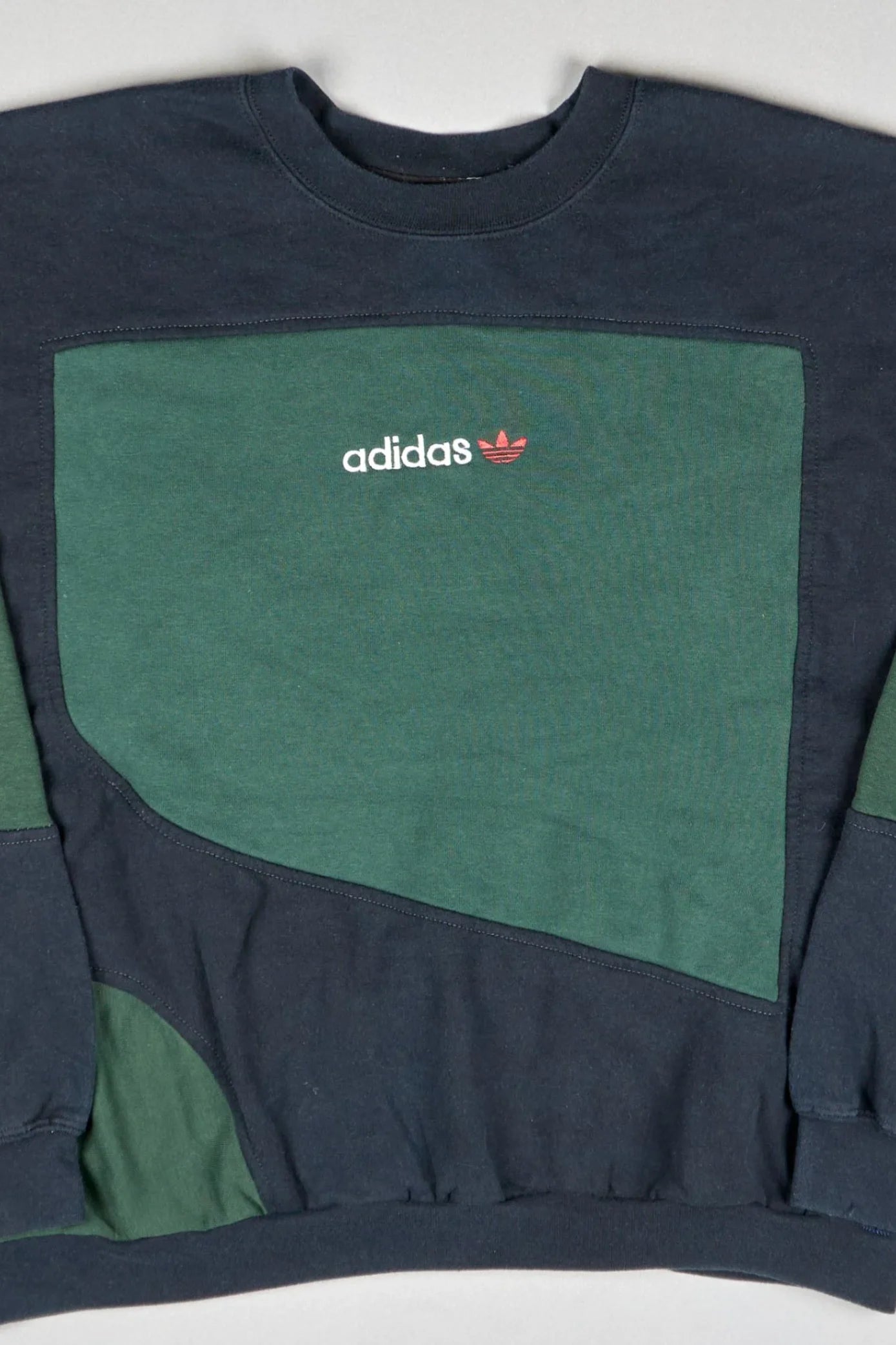 Adidas - Sweatshirt (L)