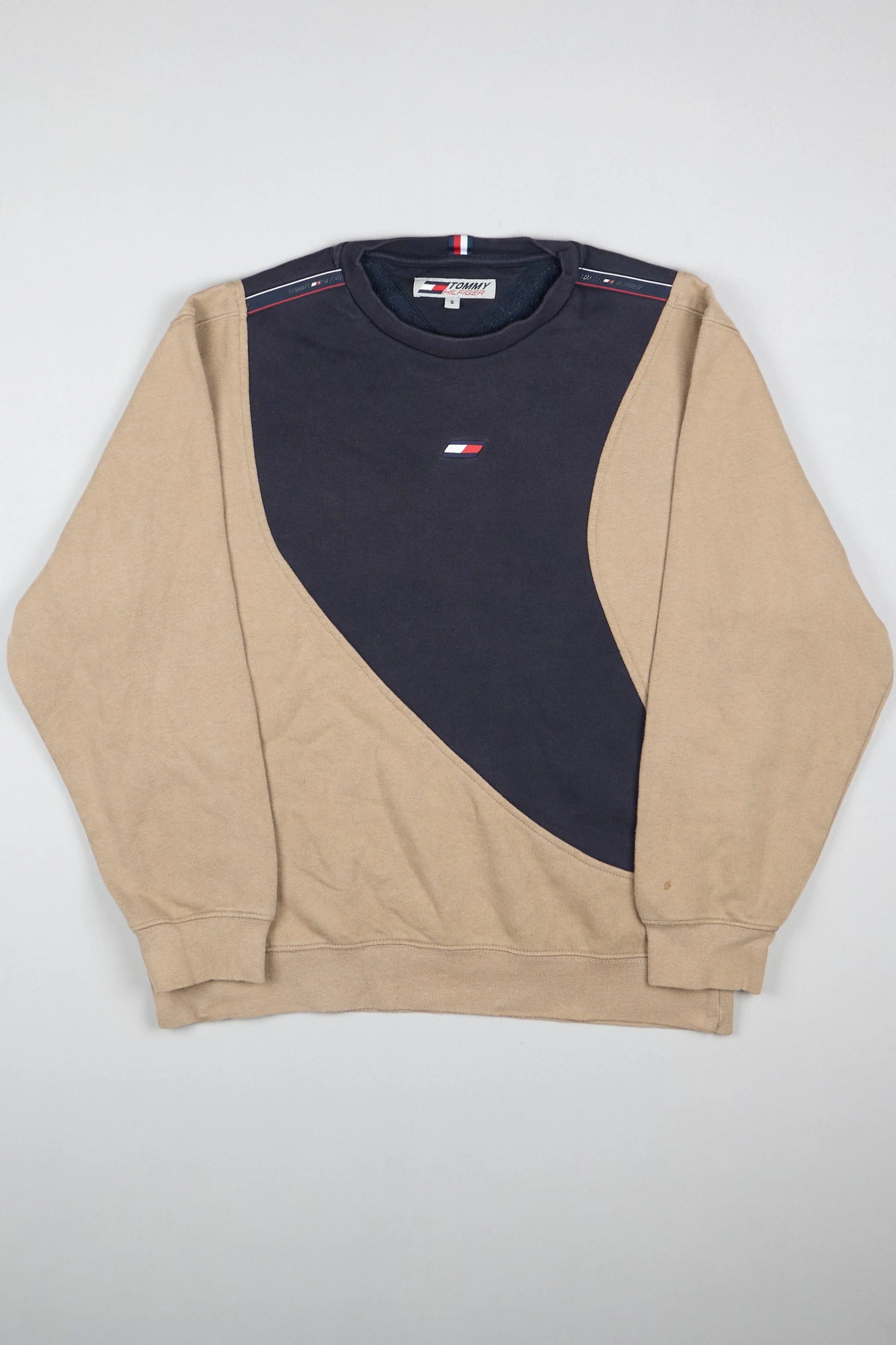 Tommy Hilfiger - Renewed Sweatshirt (L)