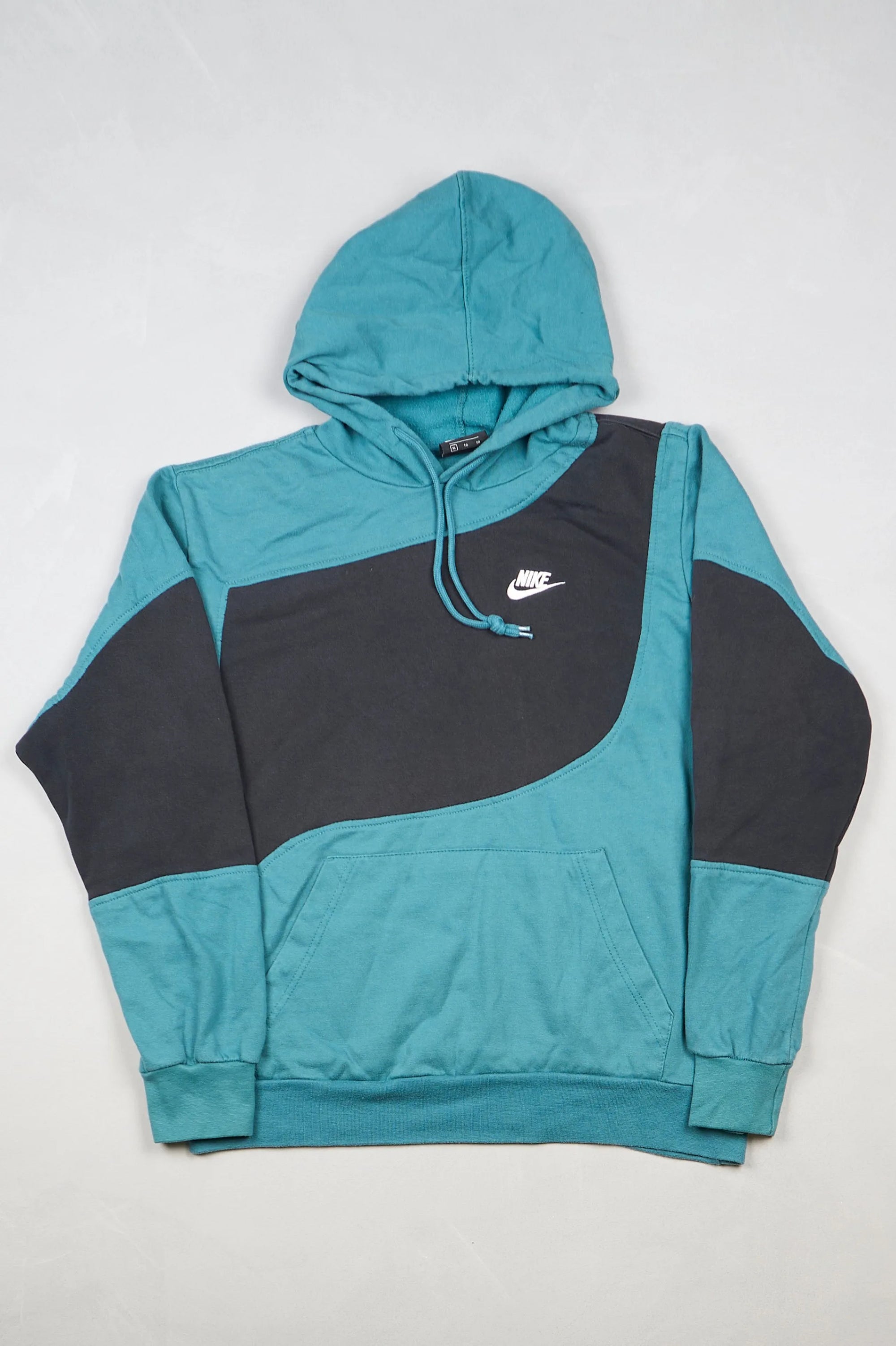 Nike - Renewed Hoodie (M)