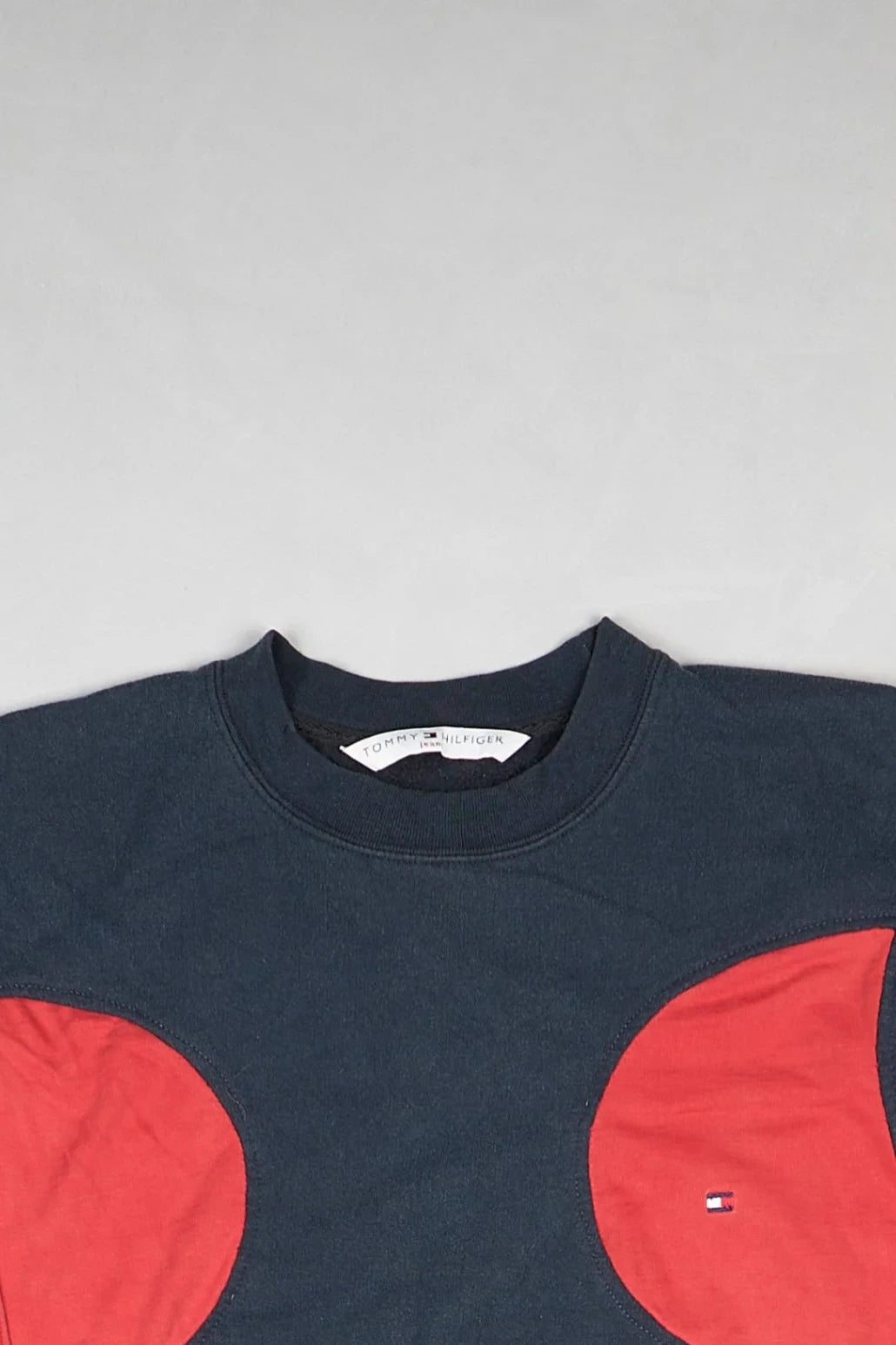 Tommy Hilfiger - Renewed Sweatshirt (L) Top