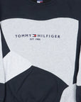 Tommy Hilfiger - Renewed Sweatshirt (XL) Center