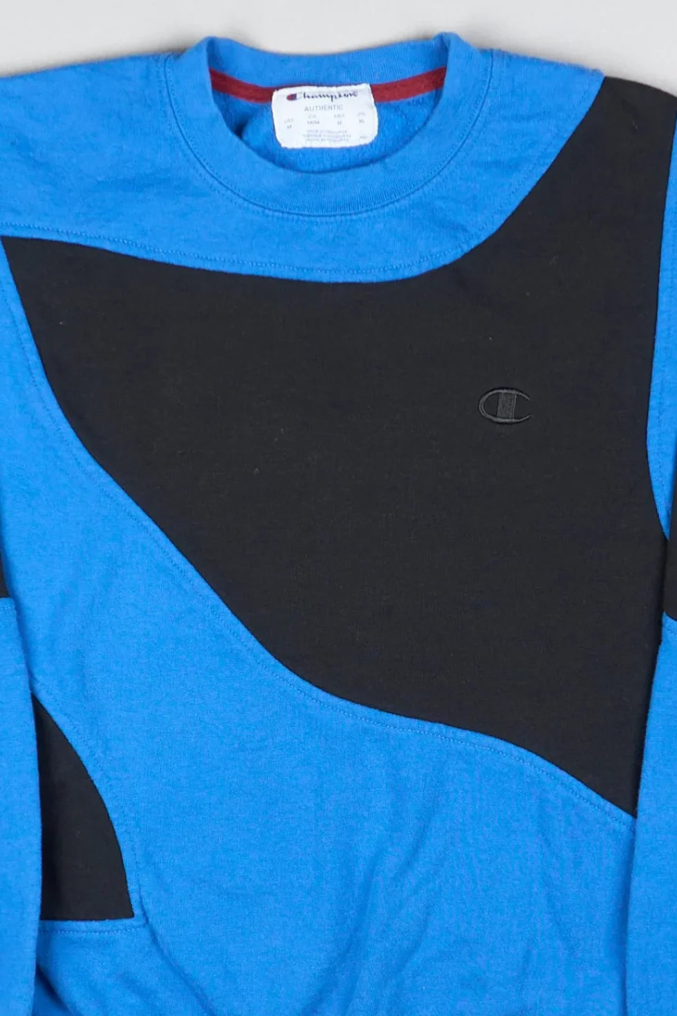 Champion - Renewed Sweatshirt (M) Center