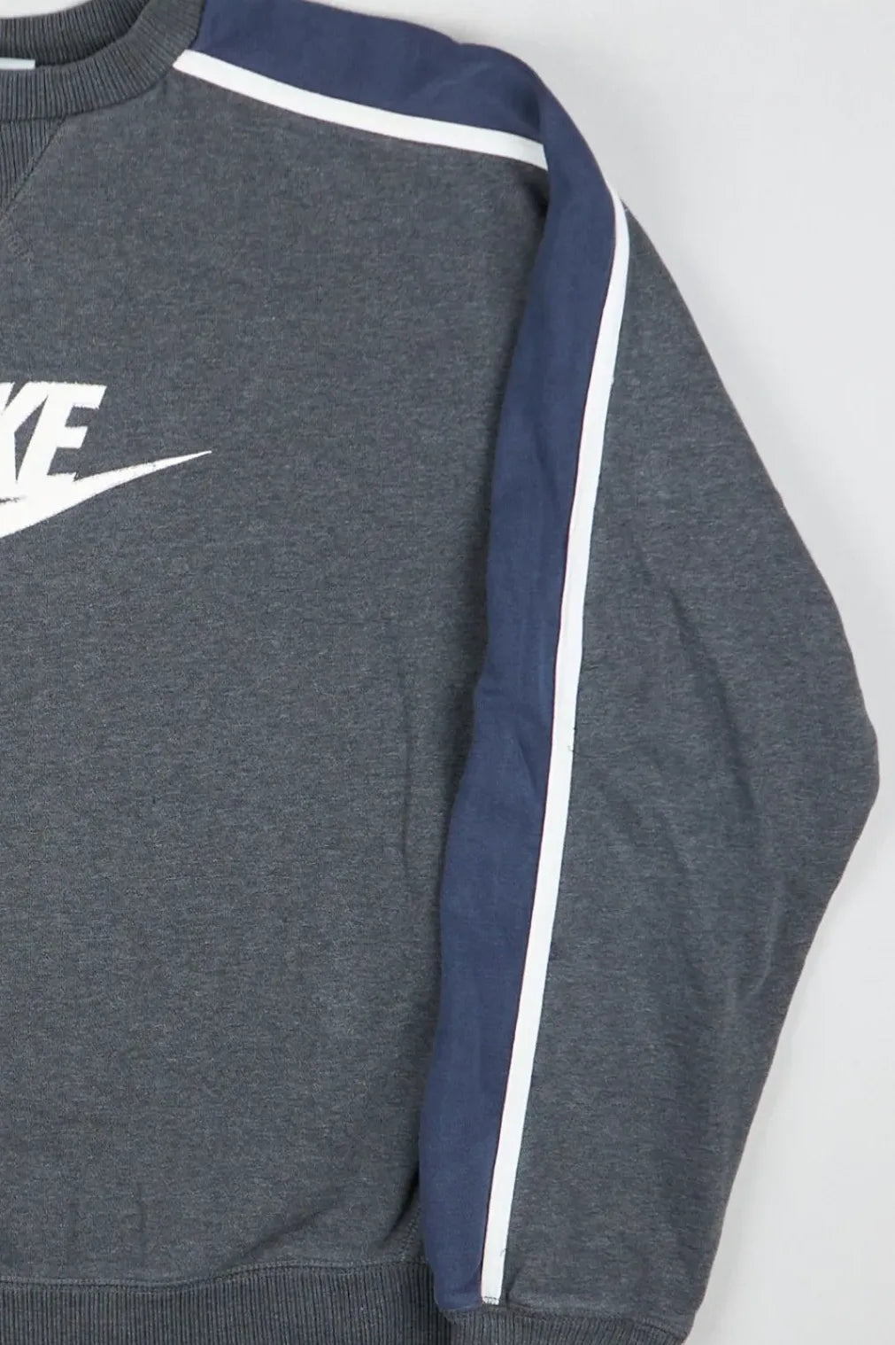 Nike - Sweatshirt (L) Right