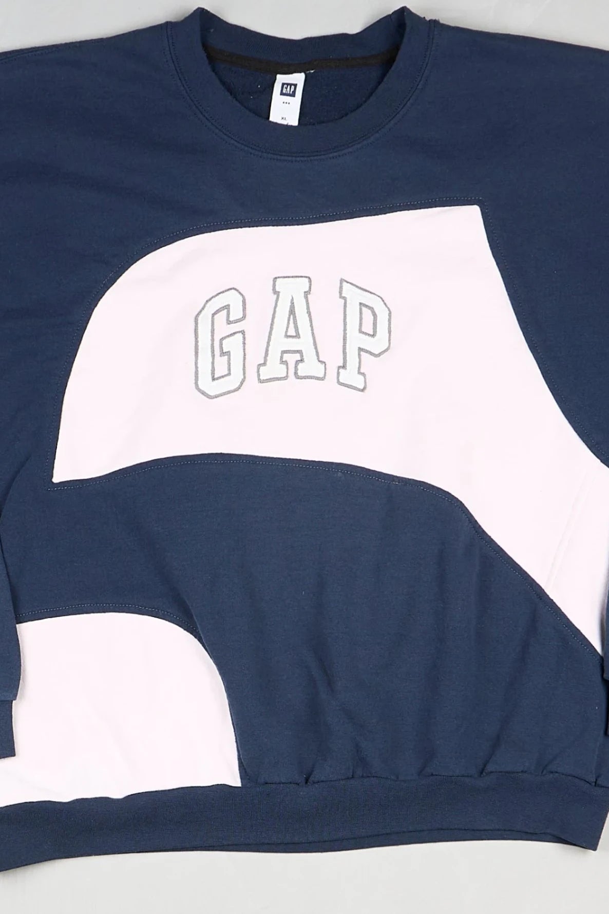 GAP - Sweatshirt (M) Center