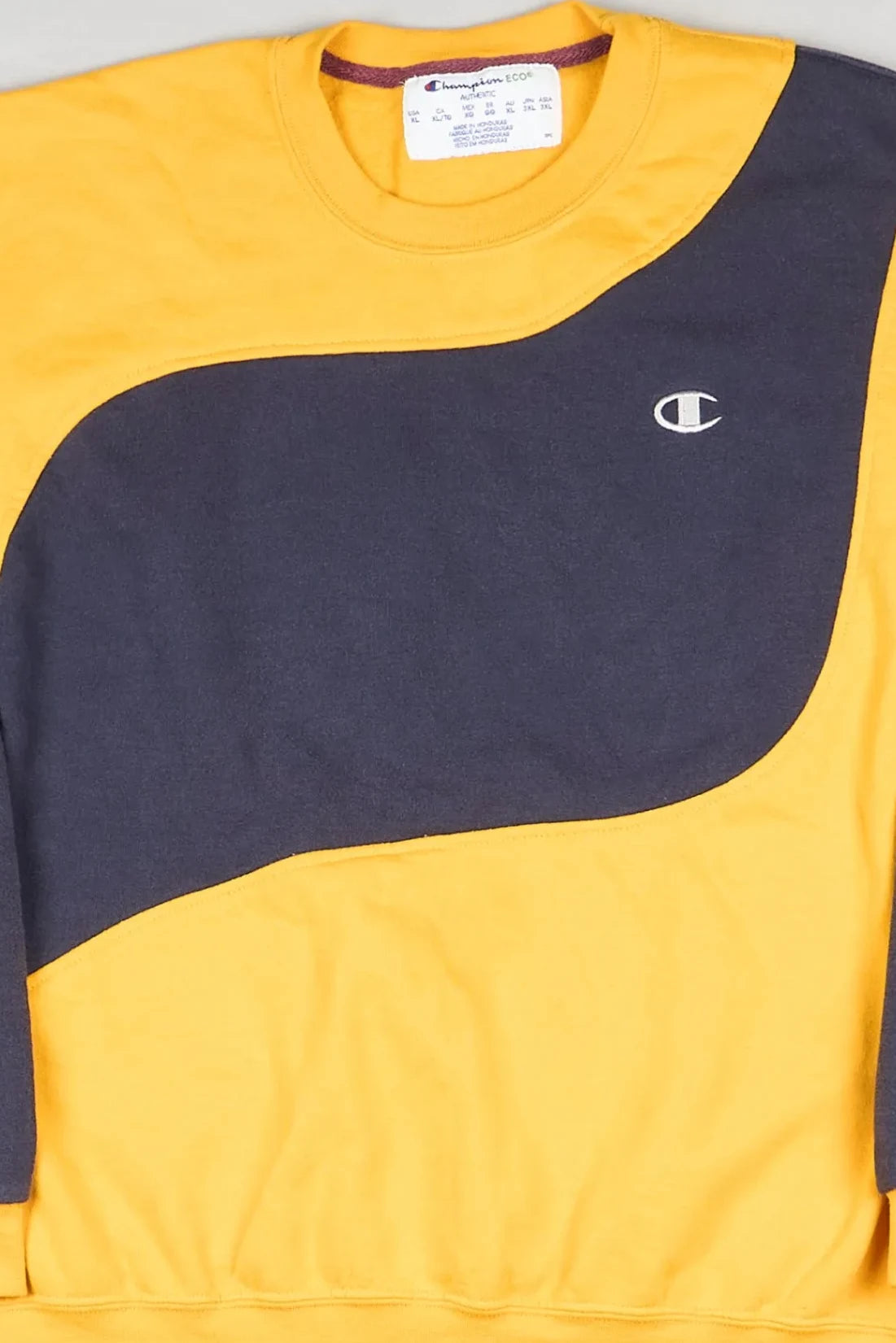 Champion - Sweatshirt (L) Center