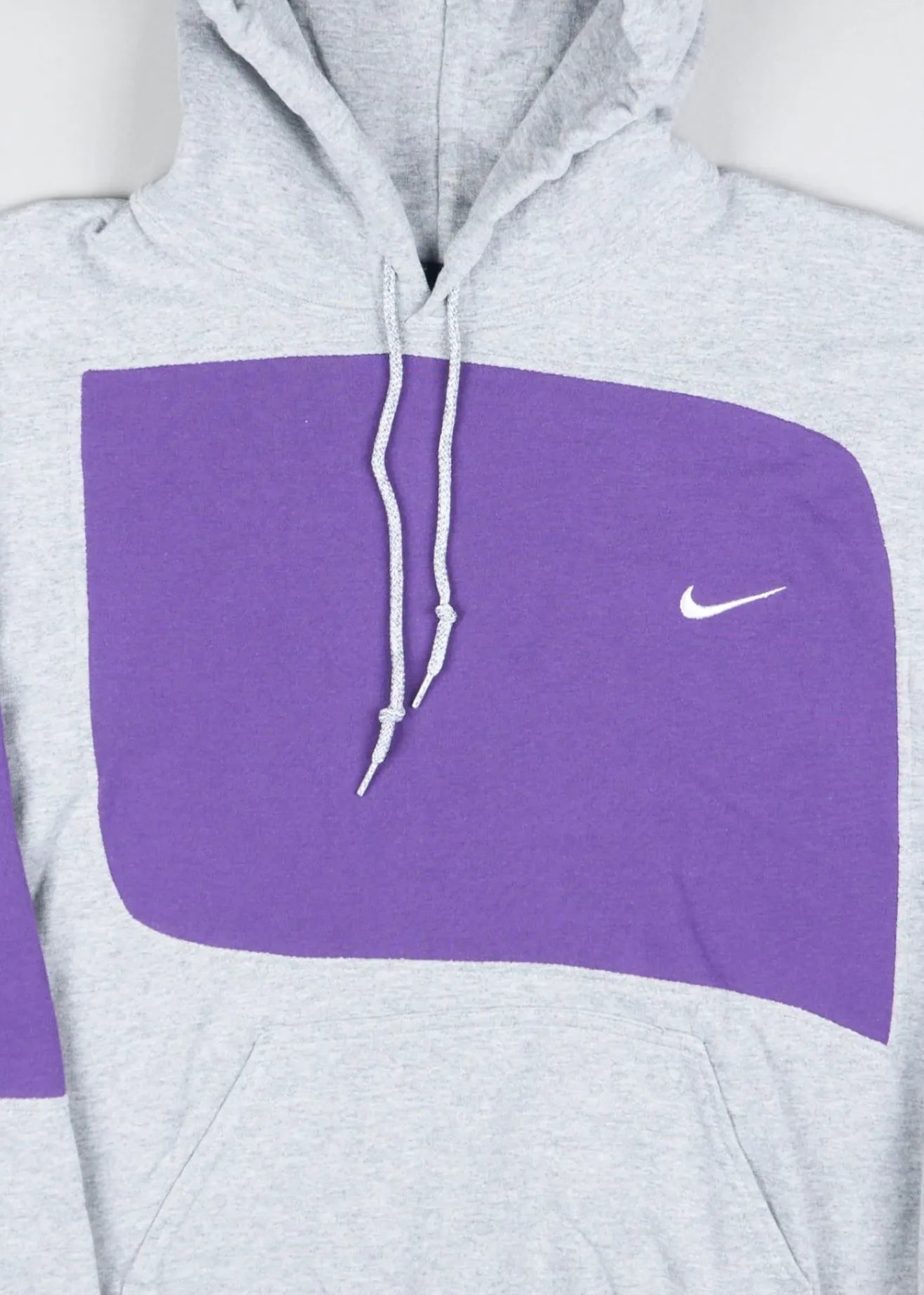 Nike - Renewed Hoodie (M) Center