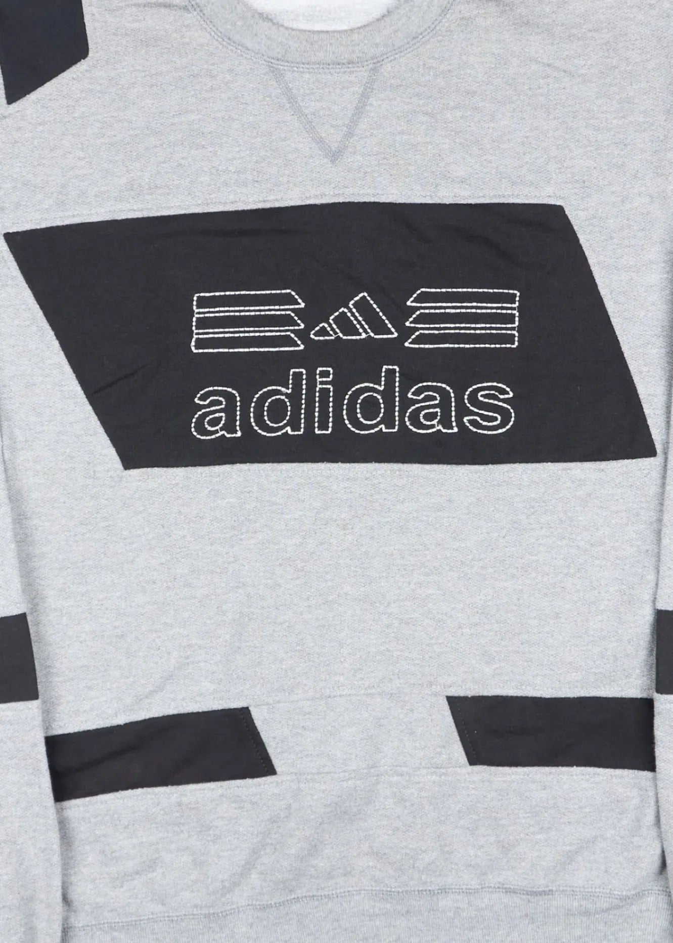 Adidas - Renewed Sweatshirt (XL) Center