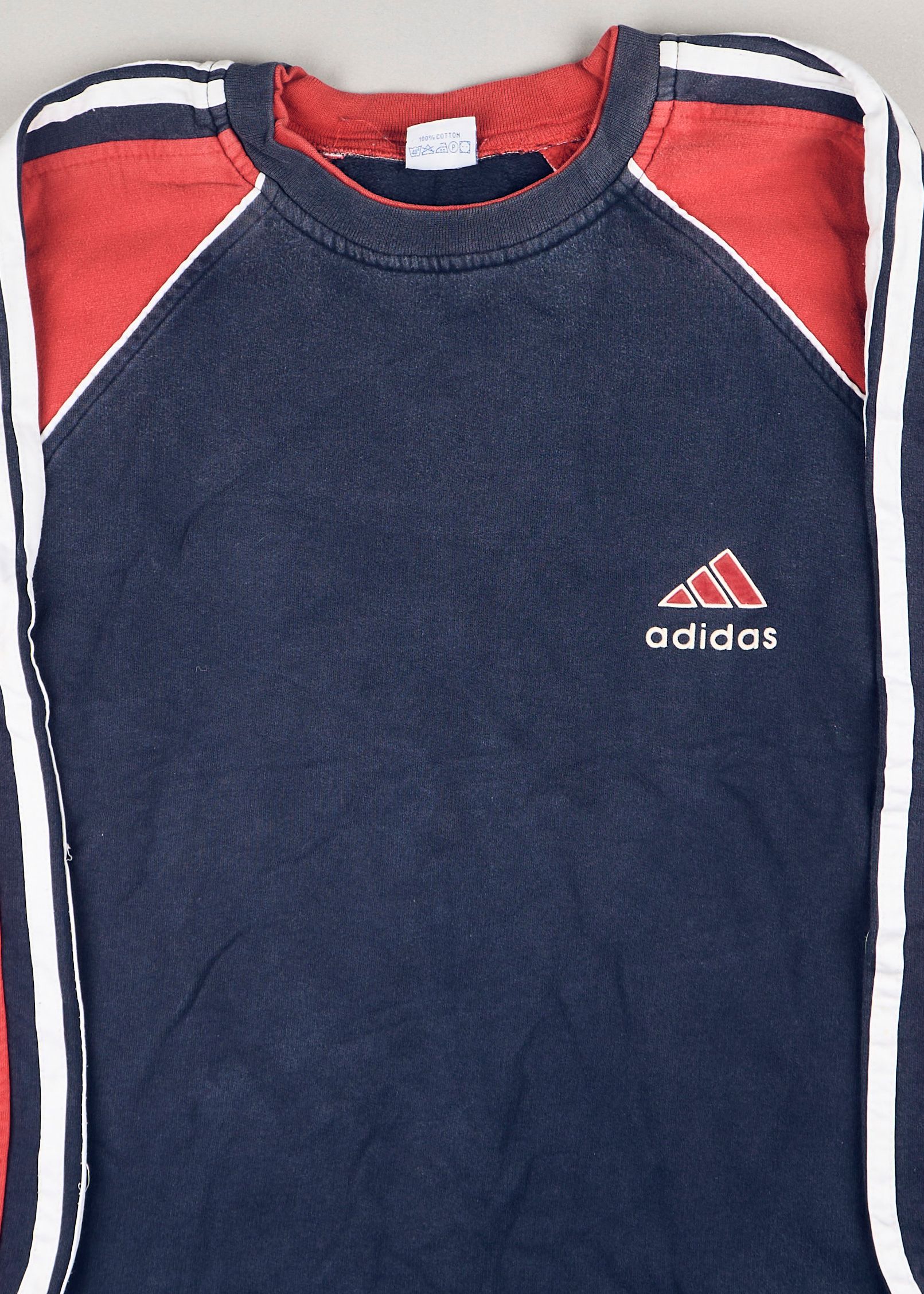 Adidas - Sweatshirts (L)